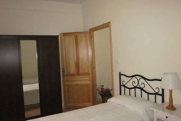 Casa rural (alquiler íntegro) El Descanso del Monje para 8 personas in La Drova, Bárig