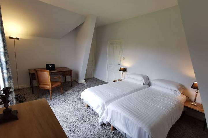 Location de vacances pour 18 personnes, avec terrasse et jardin, animaux acceptés à Nielles-lès-Bléquin - 3