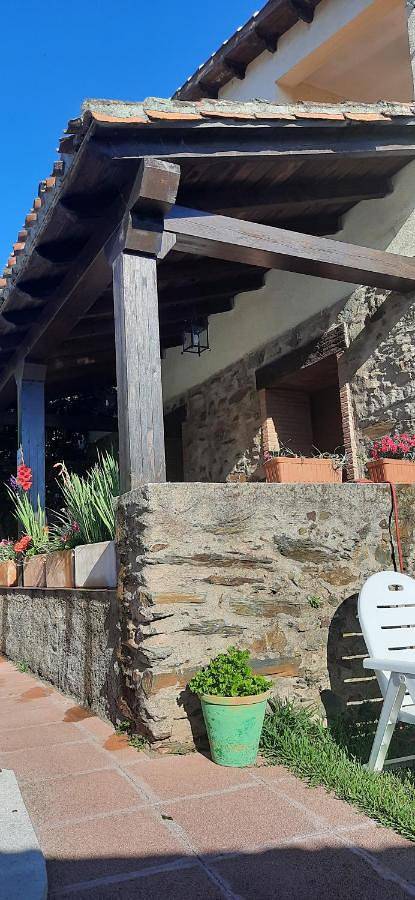 Casa de vacaciones para 10 personas, con jardín además de vistas y piscina en Las Hurdes - 4