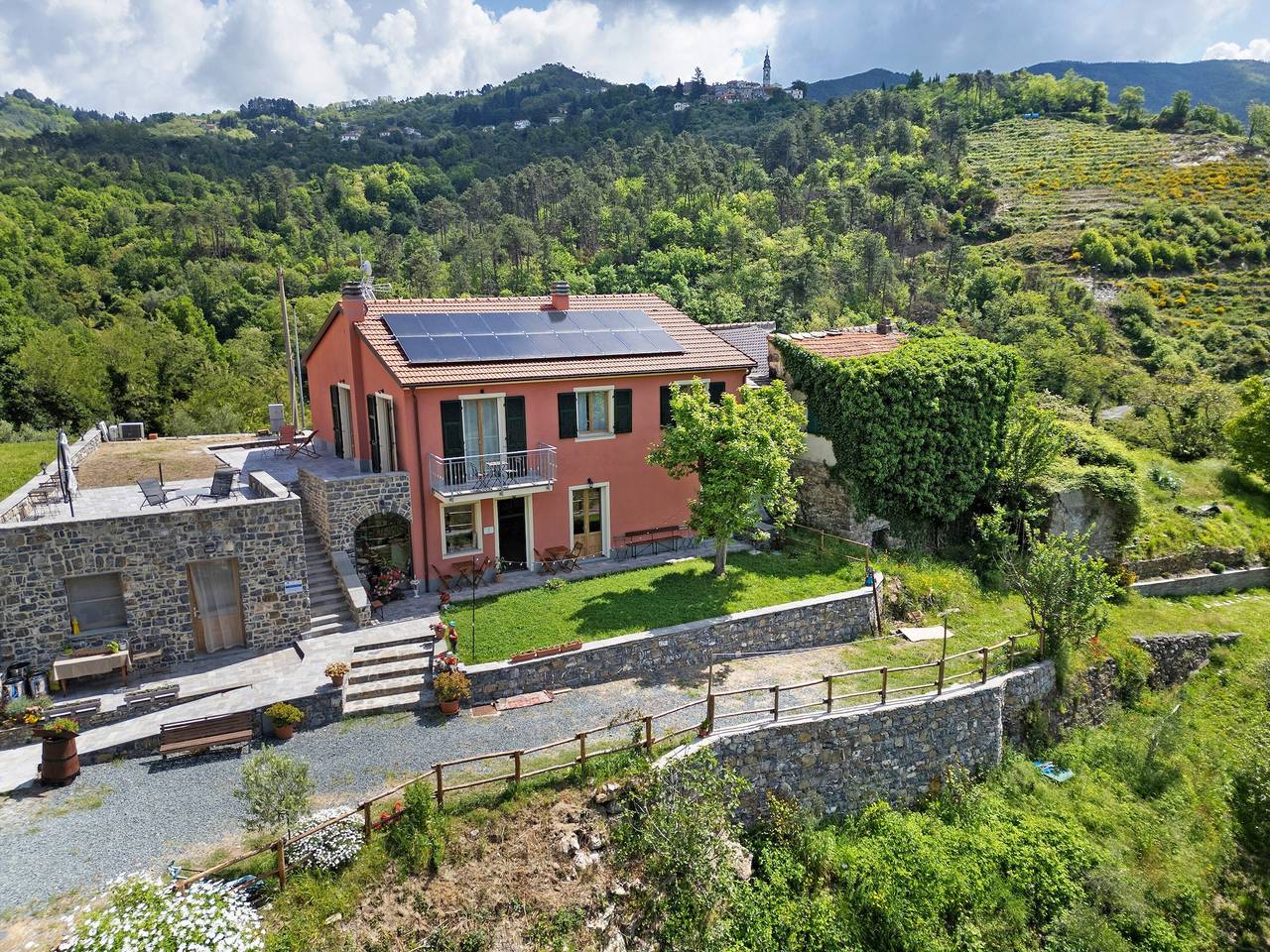 Agriturismo per 2 Persone in Castiglione Chiavarese, Riviera di Levante