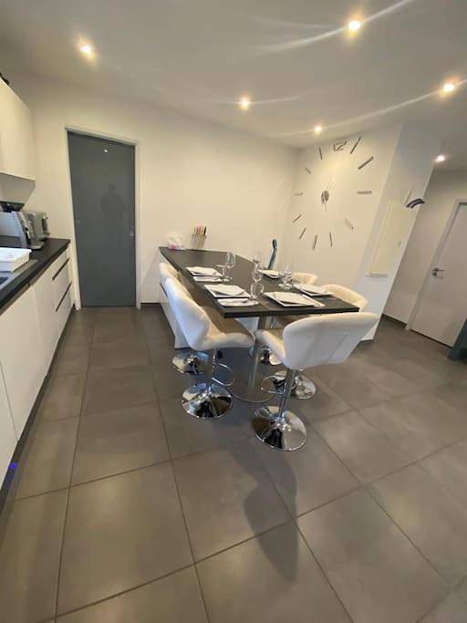 Gîte pour 6 personnes, avec vue et balcon à Saint-Pierre-en-Faucigny - 4