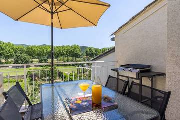 Gîte pour 6 personnes, avec terrasse et jacuzzi à Hérépian