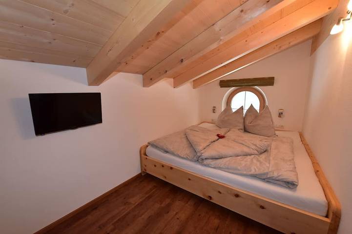 Chalet für 12 Personen, mit Whirlpool und Sauna sowie Balkon im Salzburger Land - 2