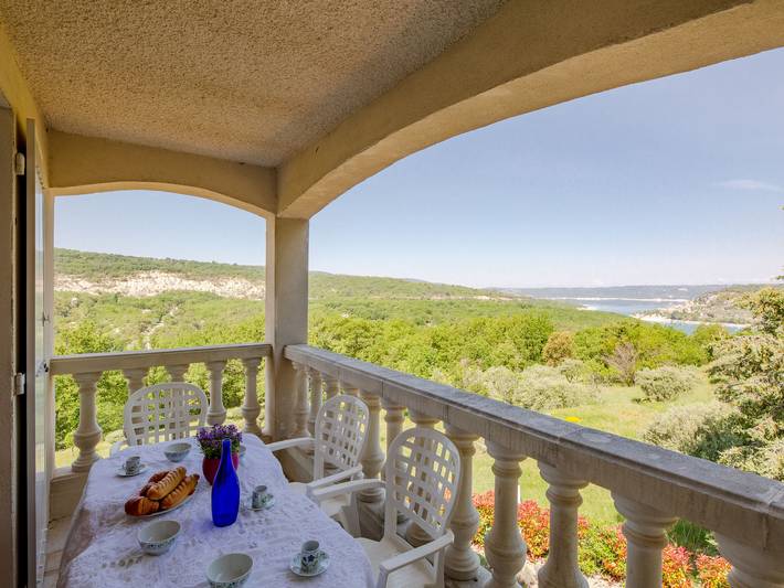 Ferienwohnung für 6 Personen, mit Balkon und Ausblick sowie Garten und Seeblick in der Verdonschlucht - 2
