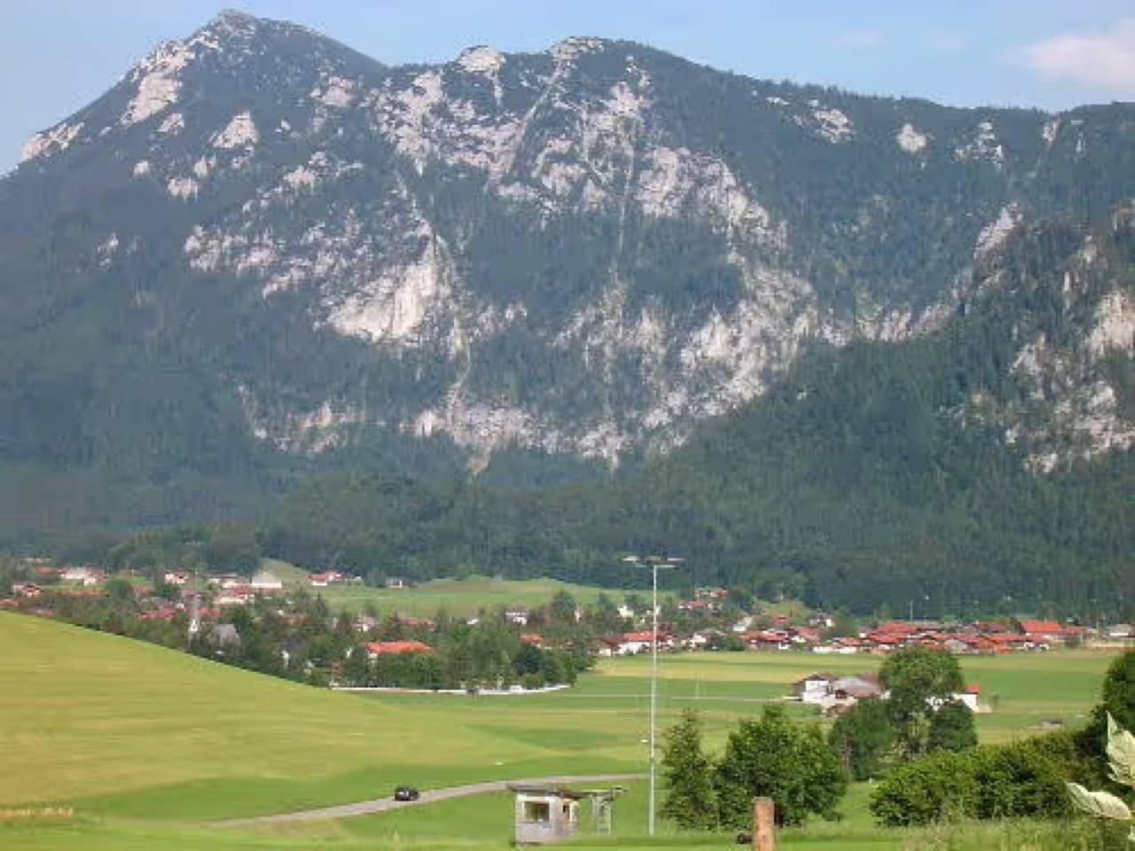 Entire apartment, Holiday Apartment 'Steinbacher' with Mountain View, Balcony and Wi-Fi in Inzell, Bavarian Alps