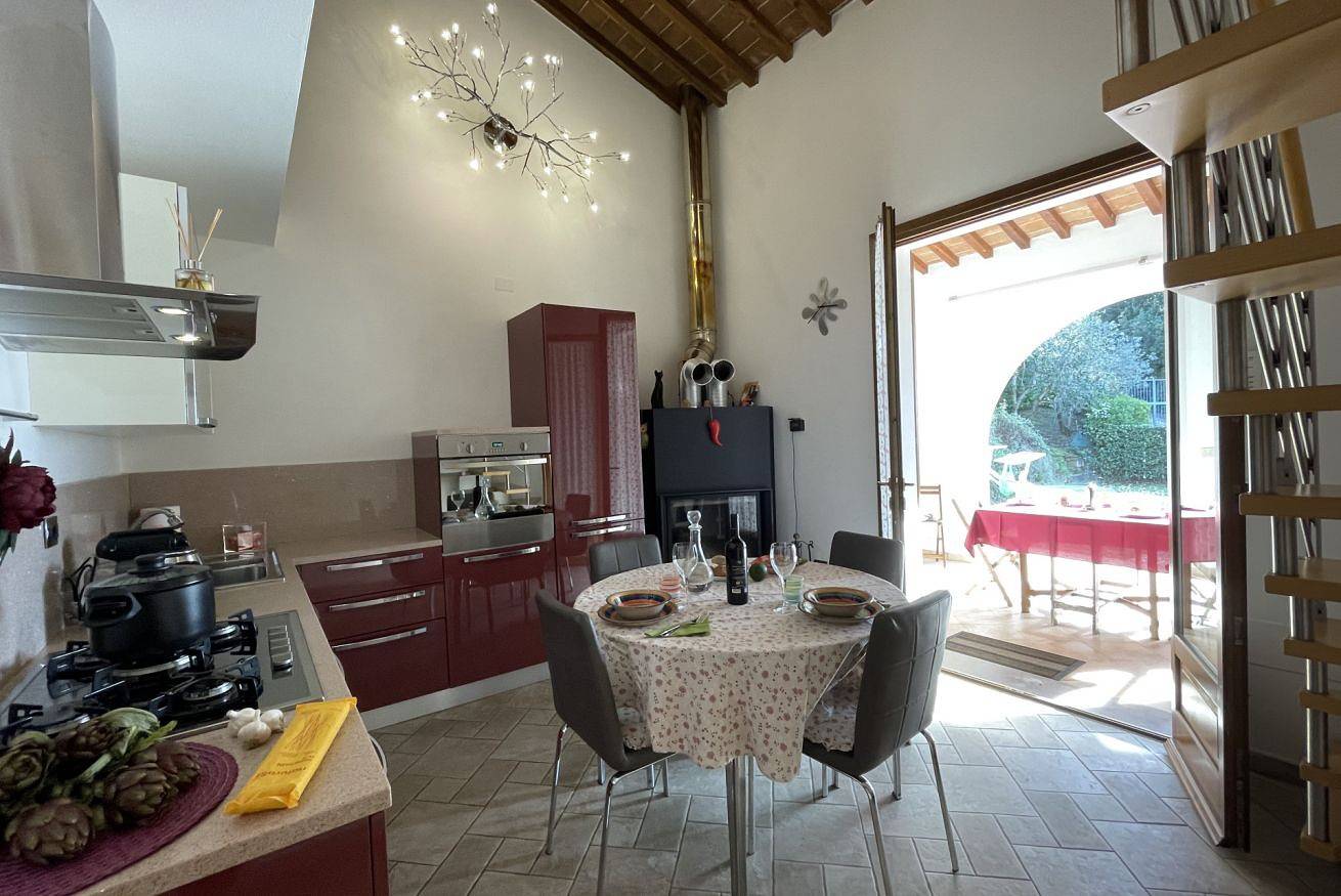 Hel leilighet, Casa Rosmarino with garden by Toscanatour  in Riparbella, Etruscan Coast