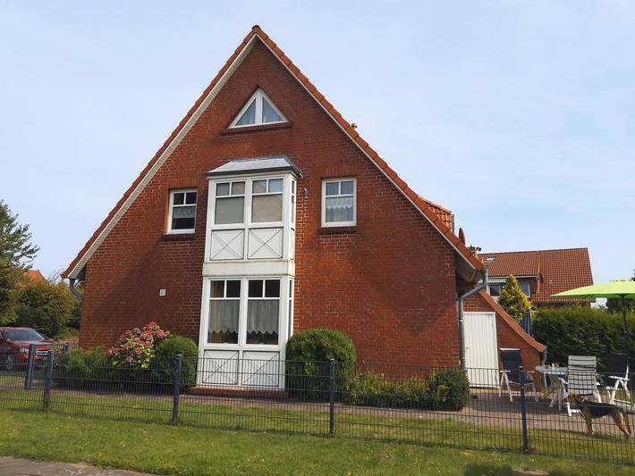 Ferienhaus für 6 Personen, mit Terrasse und Garten in Carolinensiel