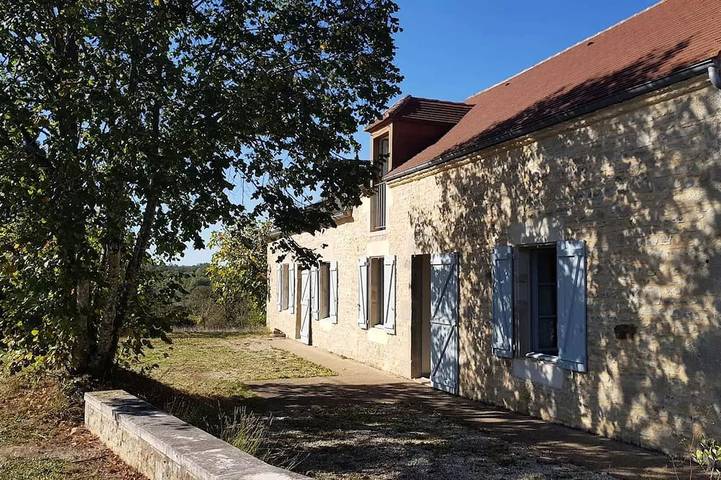 Location de vacances pour 6 personnes, avec Terrasse à Estivals