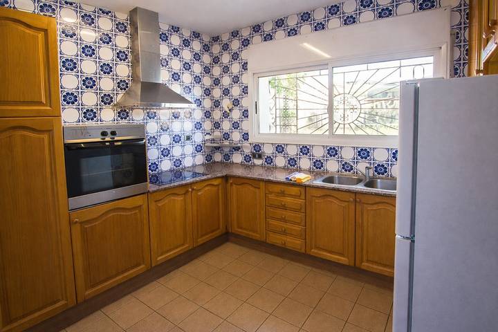 Location de vacances pour 26 personnes, avec jardin à Sils - 4