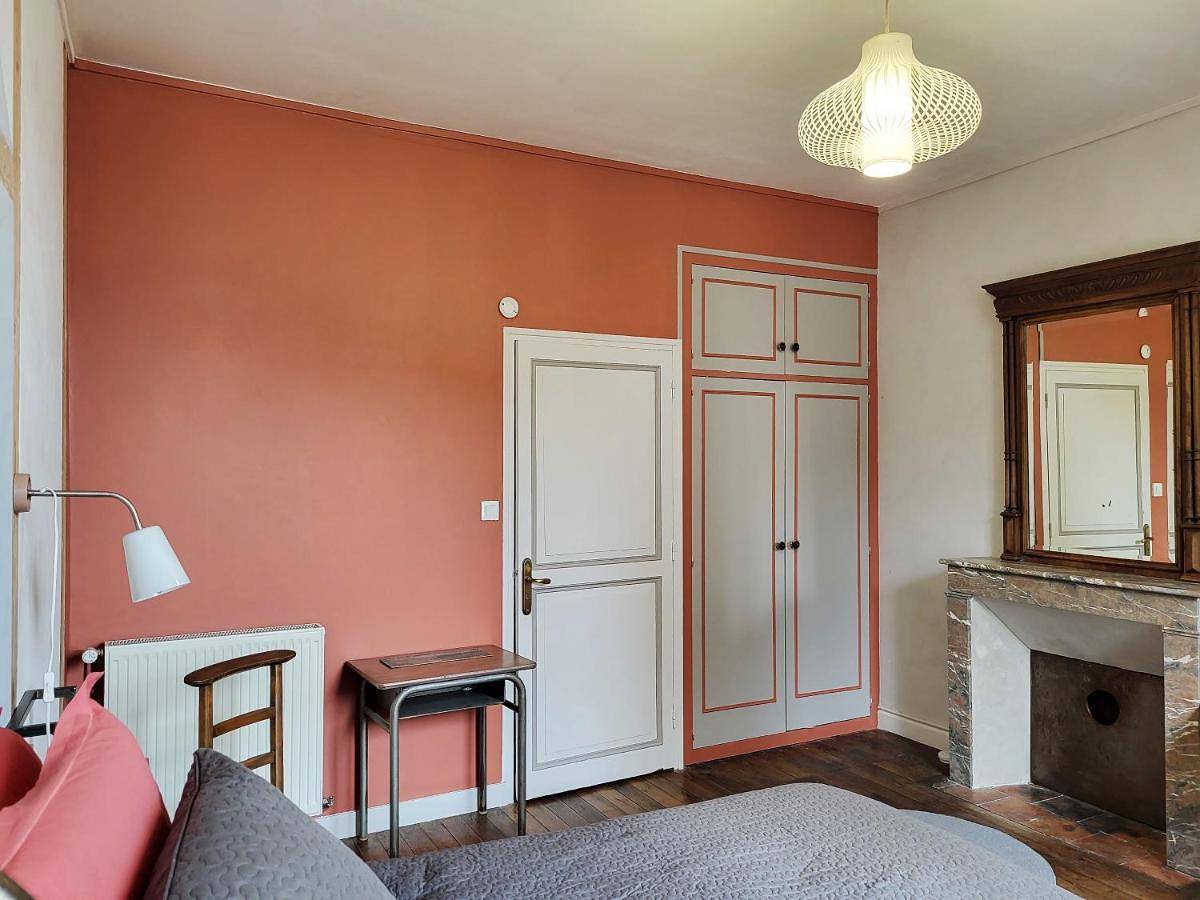 Double Room with Private Bathroom in Saint-Maurice-la-Clouère, Vienne (France)