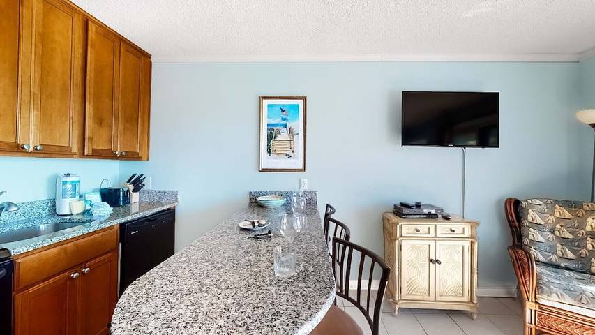 Vacation rental for 4 people, with balcony and pool in Isle of Palms