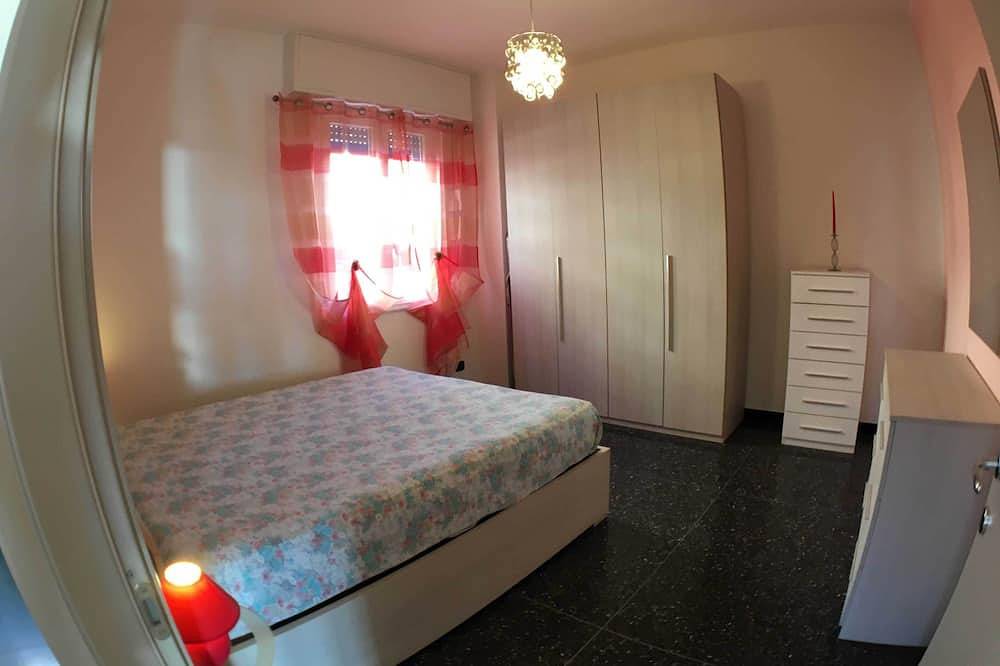 Entire apartment, Arcobaleno Apartament in Albissola Marina (Sv) 500 meters from the sea. in Albissola Marina, Riviera di Ponente