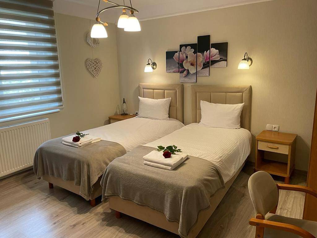 Villa Regina - Spokojna okolica - 100 metrów od lasu - blisko szpitala in Kościerzyna, Morze Bałtyckie