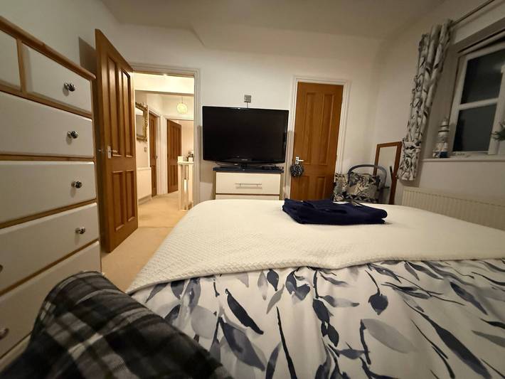 Charming Guest Room in Silsoe  Village with Private Entrance in Central Bedfordshire