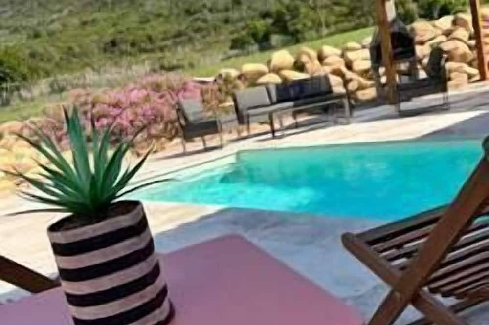 Beautiful villa with swimming pool in Sagone in Coggia, Ajaccio e dintorni