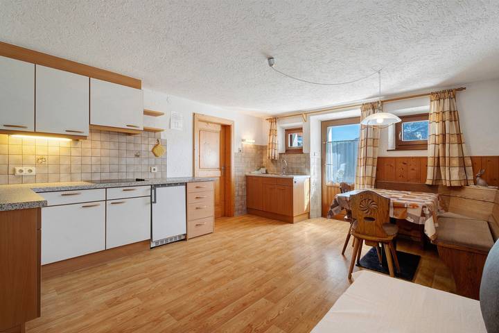 Appartamento intero, Appartamento 'Wegscheiderhof' con vista sulle montagne, terrazza privata e Wi-Fi in Santa Maria (Dobbiaco), Dobbiaco