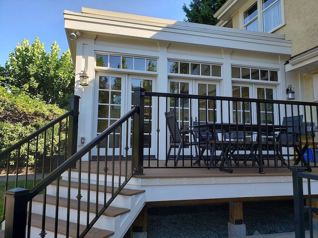 Luxuriöses, preisgekröntes Herrenhaus in der Nähe des Deer Lake in Burnaby, British-Columbia