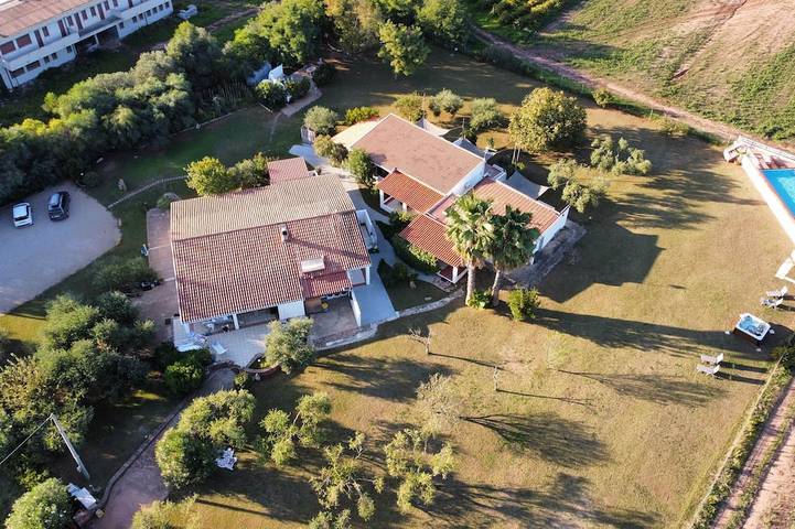Casa A 2 Minuti Dal Mare Immersa Nella Natura, Con Piscina E Vasca Idromassaggio in Guardia Grande, Alghero