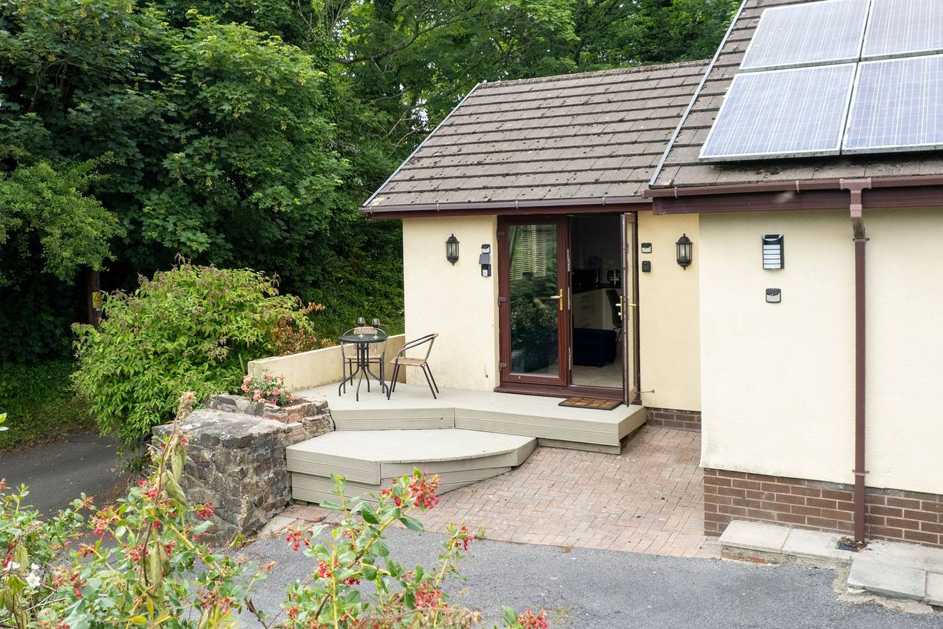 Entire apartment, The Willows - Peaceful Retreat in Saundersfoot, Pembrokeshire