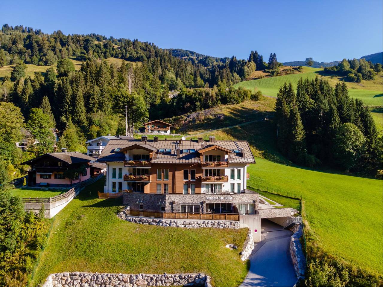 Geheel appartement, Fraai appartement met terras op een toplocatie in Viehhofen, Pinzgau