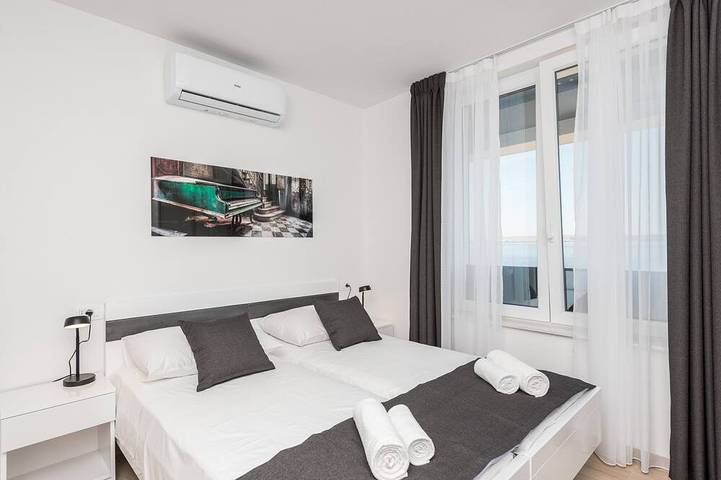 Luxury Villa Solis - Four Bedroom Villa with Terrace and Sea View in Lukovo, Kvarner Festland