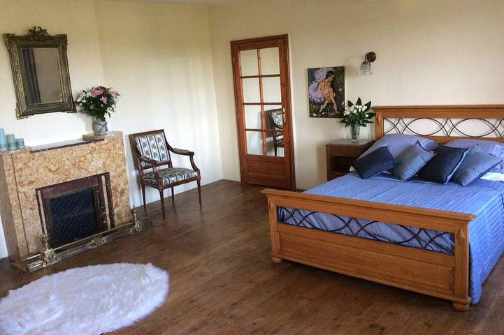 Maison d’hôte pour 3 personnes, avec piscine à Lisle-sur-Tarn - 2