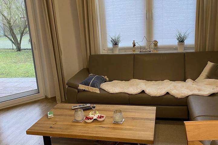 Ganze Wohnung, Helle und freundliche Ferienwohnung für 4 P. mit 2 Schlafzimmern, Terasse/Garten in Zingst, Fischland - Darß - Zingst