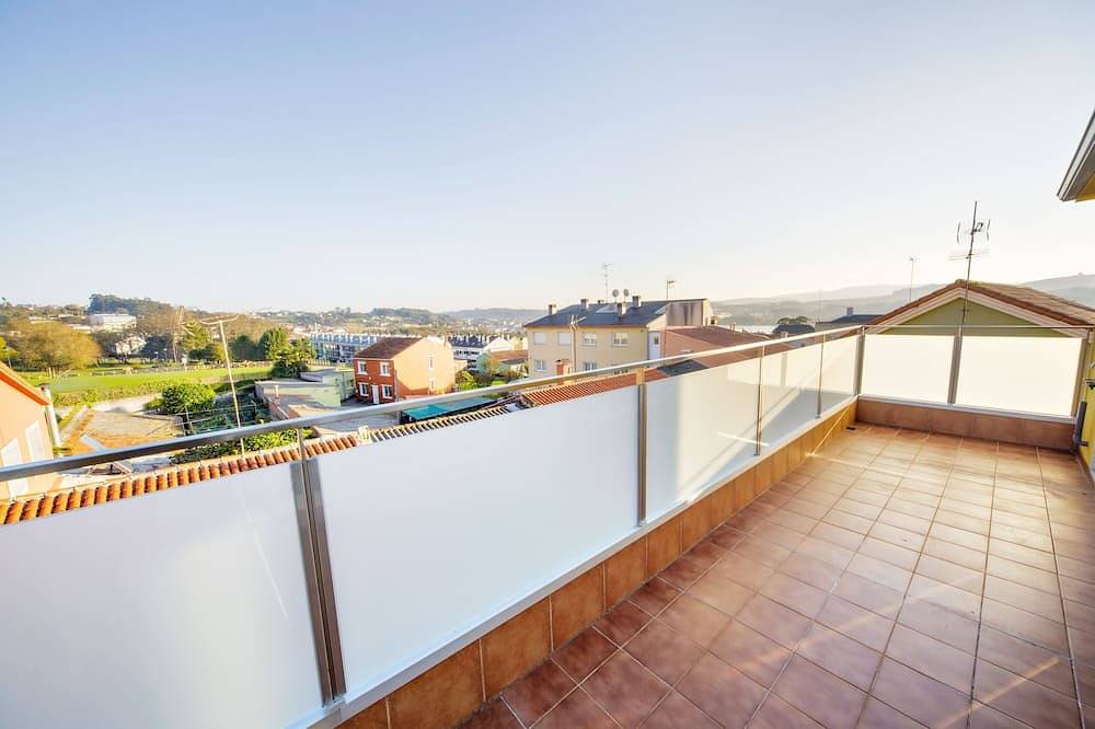 Entire apartment, Apt 2 bedrooms - 3 pax | Rueiro 17 - 2B in Oleiros (Espanha), Galician Coast