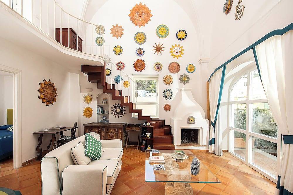 The House of the Sun in the Piazzetta of Capri in Capri, Provincie Naples