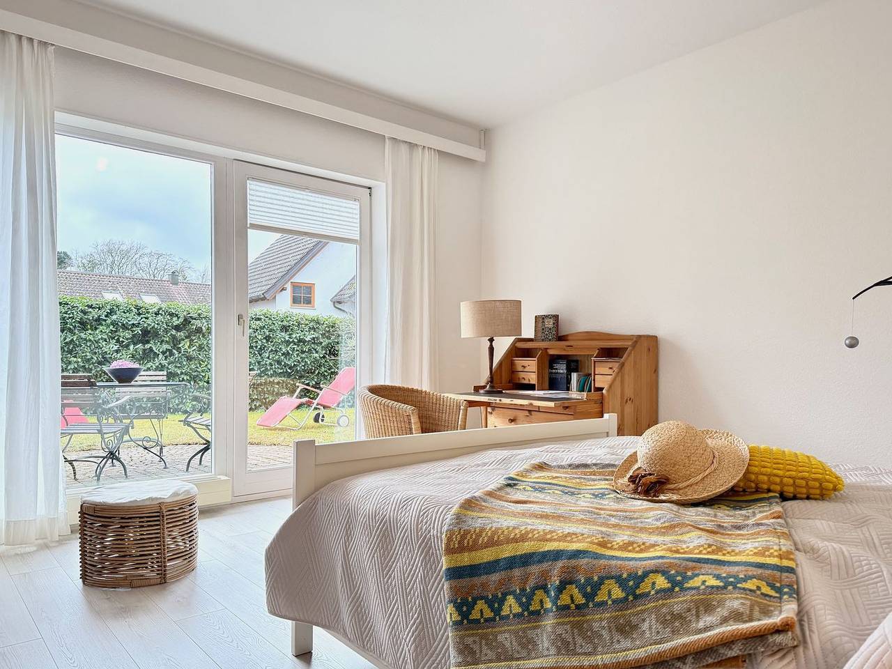 Ganze Wohnung, Ferienwohnung Seezeit1 -mit hellem Wintergarten für seenahe Erholung am Bodensee in Nonnenhorn, Bayerisch Schwaben