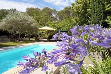 Location de vacances pour 8 personnes, avec jardin, animaux acceptés à Fuveau