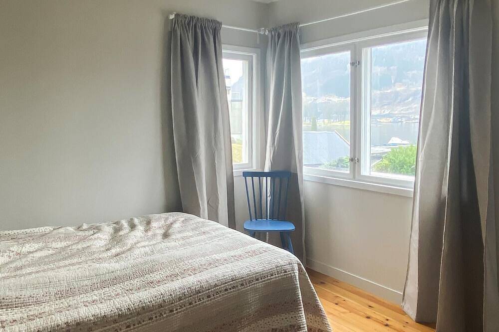 Amazing home in Norheimsund with house sea view in Norheimsund, Kvam herad