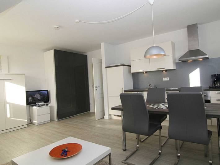 Ferienwohnung für 4 Personen, mit Terrasse und Garten - 1