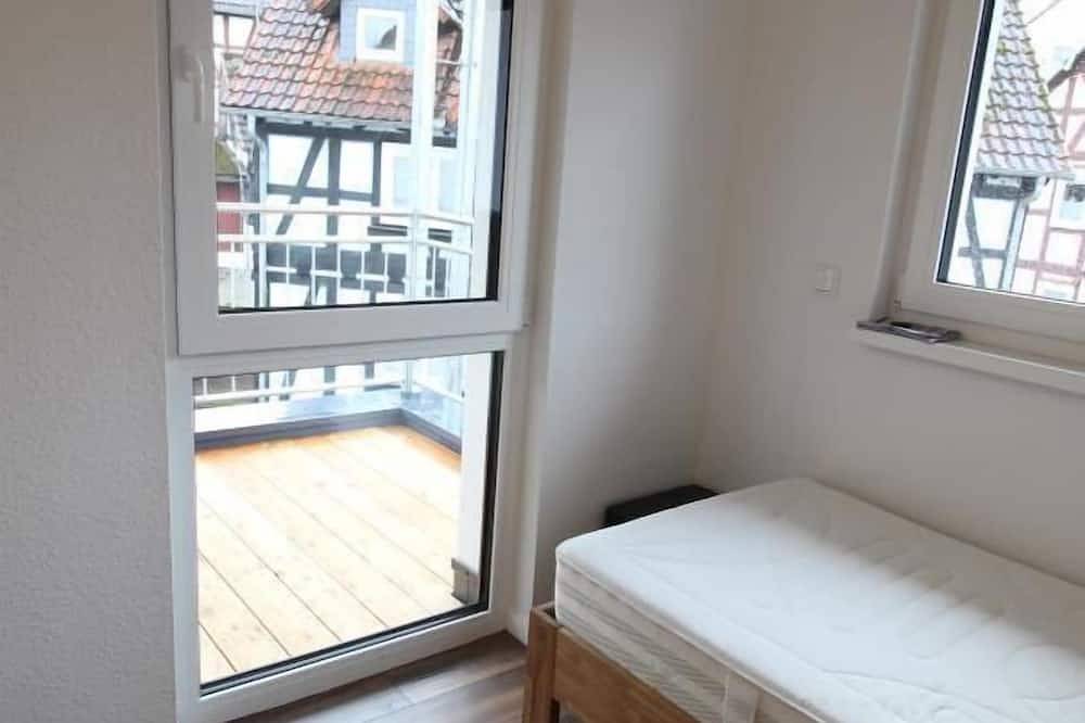 Ganze Wohnung, Neu! Fewo Marburg 2 mit Balkon in Lahntal (Hessen), Landkreis Marburg-Biedenkopf