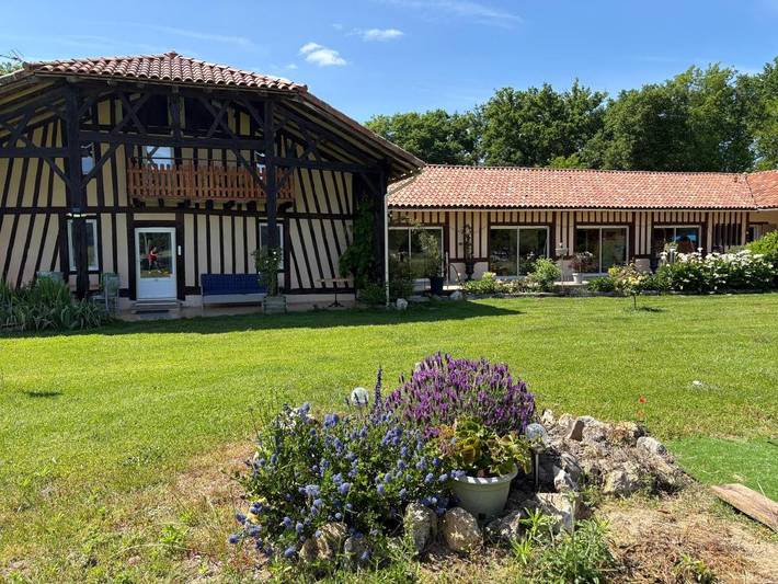 Chambre d’hôte pour 2 personnes, avec jacuzzi et terrasse ainsi que piscine et jardin dans les Landes - 2