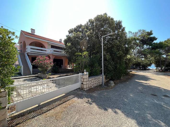 Residenz für 9 Personen, mit Balkon/Terrasse, mit Haustier