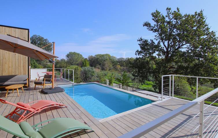 Maison de retraite avec piscine et garage, à 2 km de Bouchet - WiFi in Suze-la-Rousse, Région de nyons