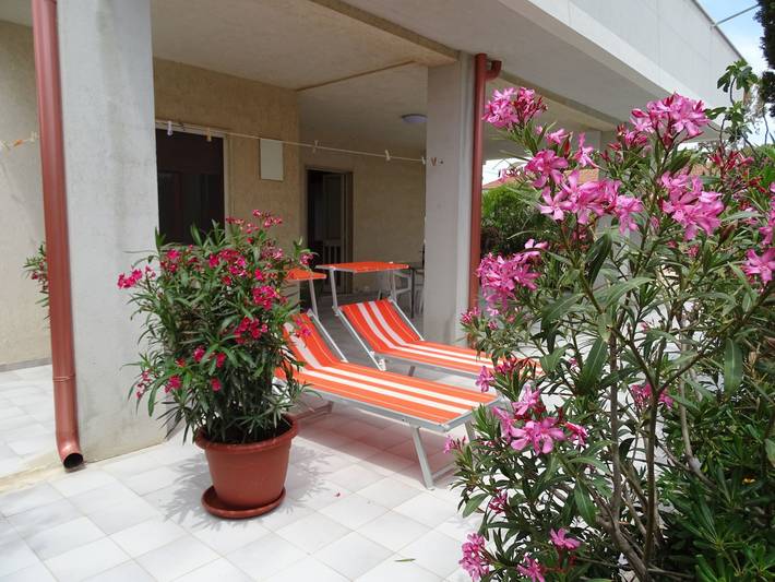 Bungalow für 5 Personen, mit Terrasse und Garten
