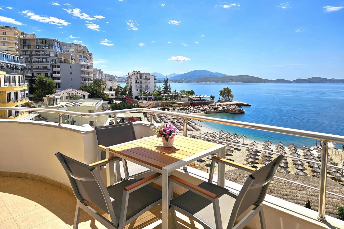 Ganze Wohnung, Happy Stay Ilir 214 /w Sea View Balcony in Sarandë, Vlorë