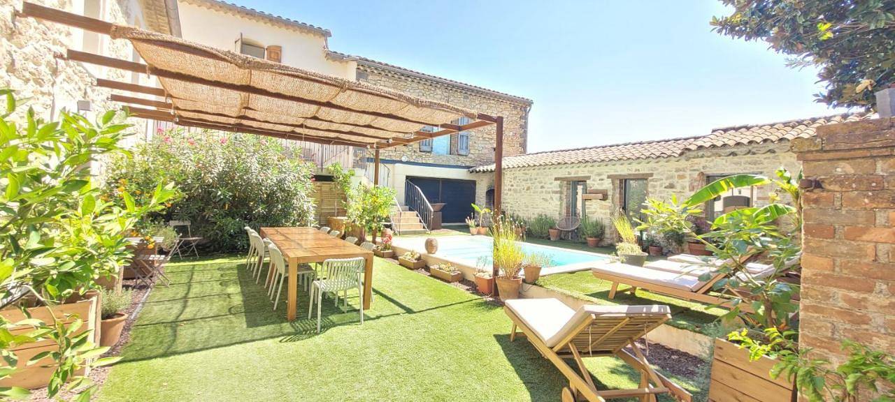 Four-Bedroom House in Saint-Christol-lès-Alès, Région d'Alès