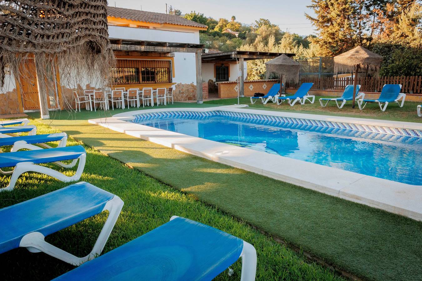Villa for 19 People in Alhaurín de la Torre, Cordillera Penibética