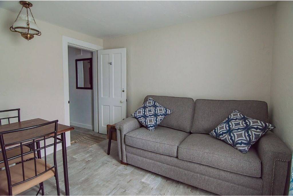 Simba’s House Mid 1800’s Burton Village Retreat in Geauga County