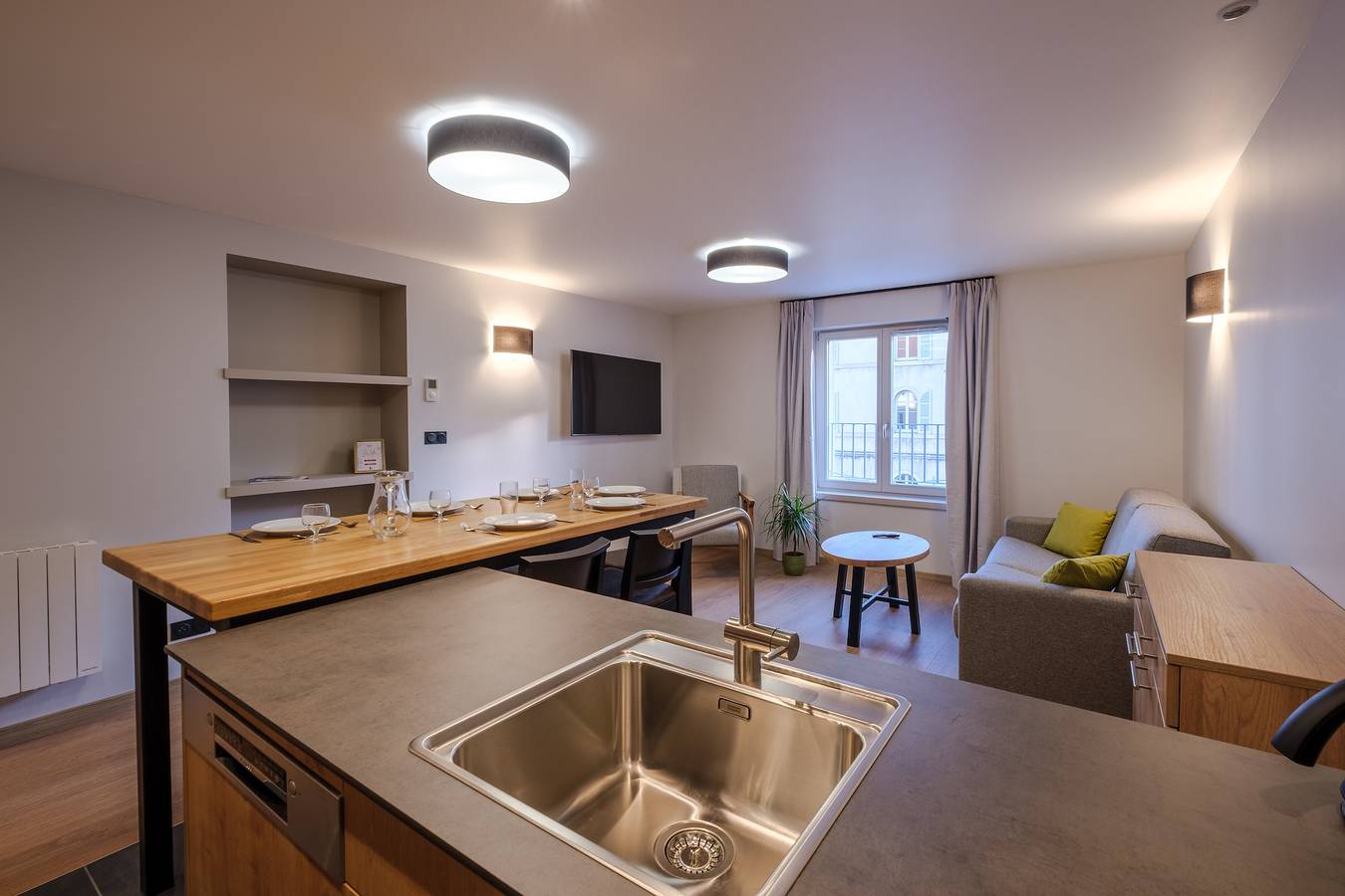 Apartamento entero, Résidence Le 16 in Lons-le-Saunier, Jura
