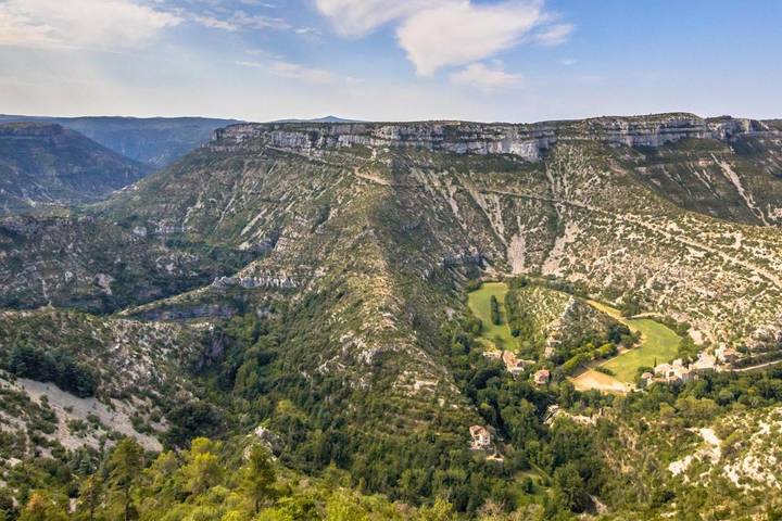 Gîte pour 2 personnes, avec Terrasse et Jardin ainsi que Piscine et Vue à Avèze (Languedoc-Roussillon) - 3