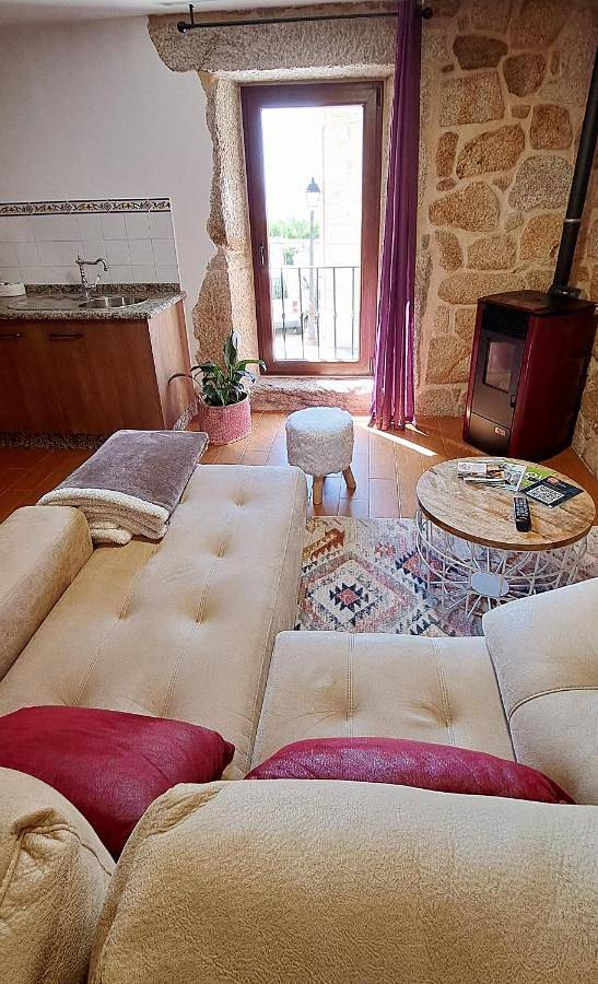 Apartamento para 4 personas, con vistas y terraza en Oia (Pontevedra)