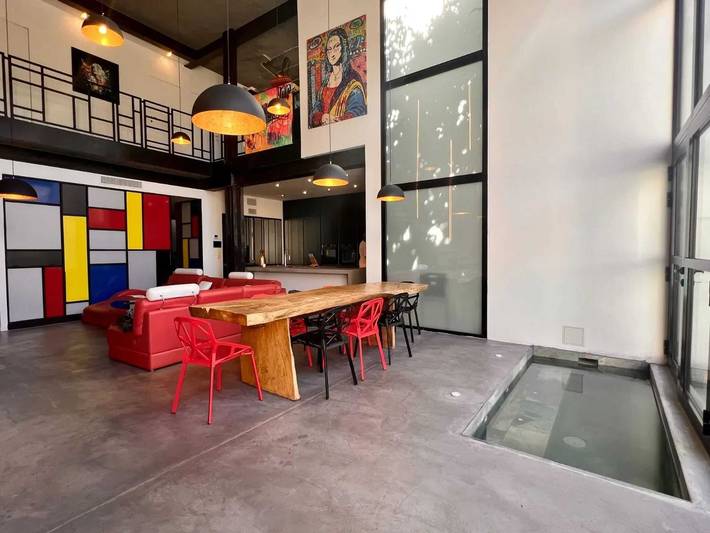 Villa for 12 people, with terrace and pool in Marseille