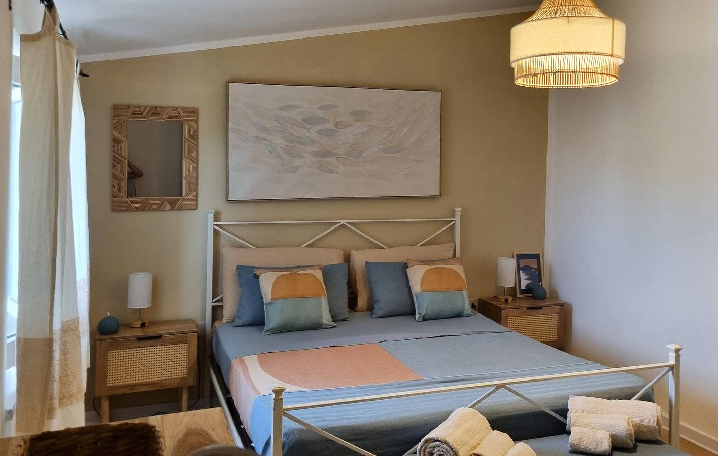 Ganze Ferienwohnung, Apartment mit Meerblick, Parkplatz und Terrasse in Sorso, Sassari Provinz