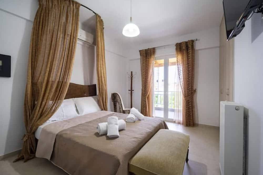 Mins from downtown / Short walk to the sandy beach in Iraklio-Heraklion und Umgebung