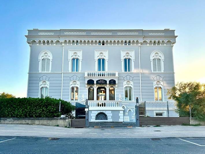 Hôtel pour 2 personnes, avec piscine et terrasse, animaux acceptés