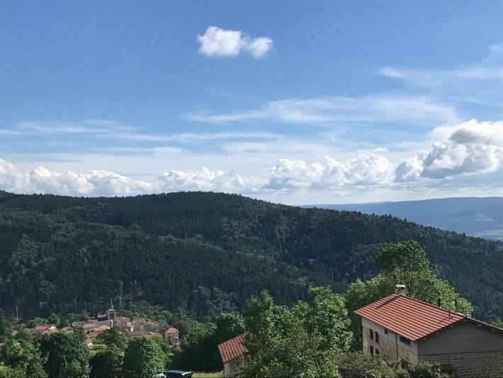 Maison d’hôte pour 5 personnes, avec Terrasse ainsi que Jardin et Vue dans Parc Naturel Régional Livradois-Forez - 4